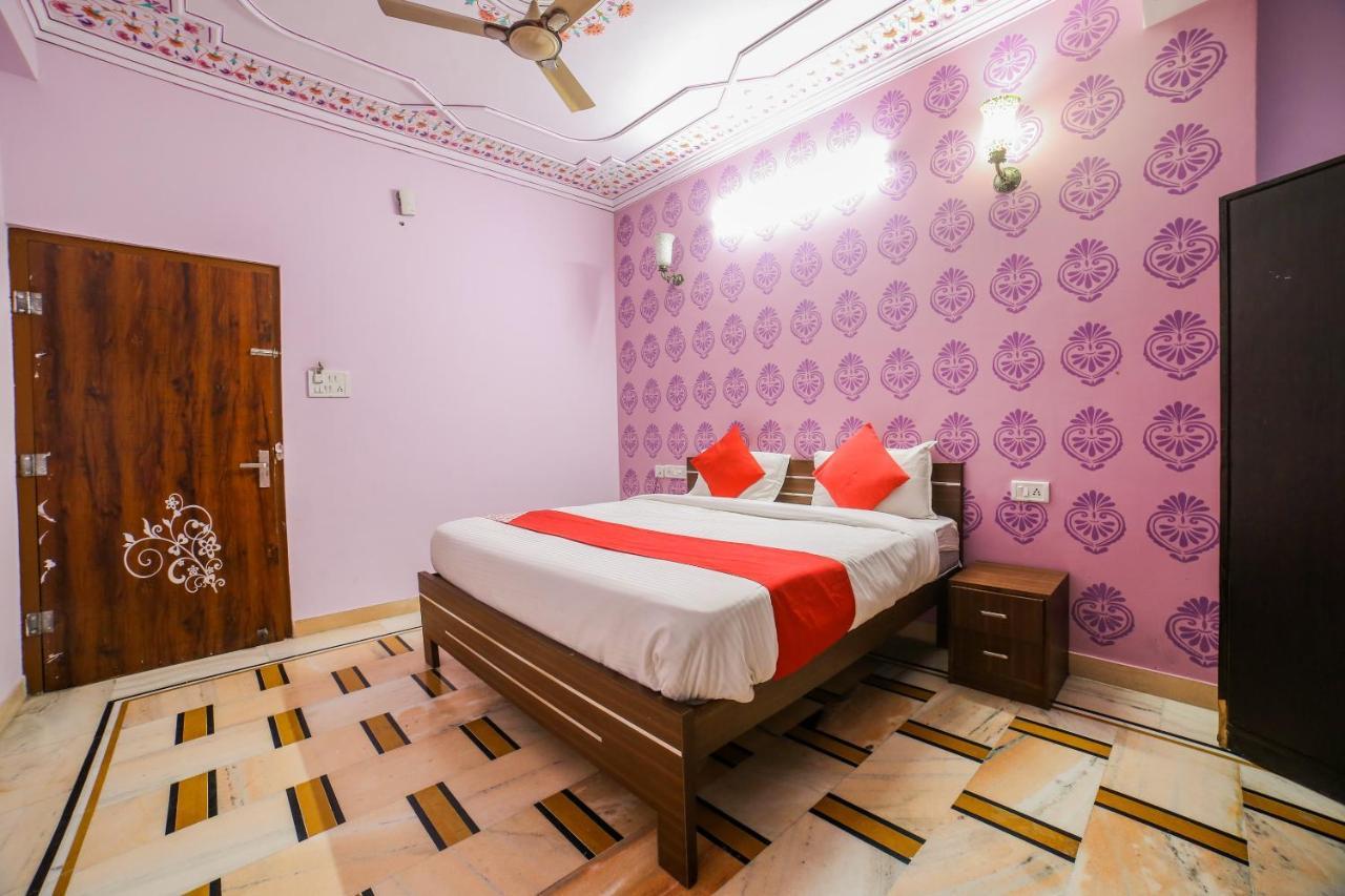Collection O 36316 Hotel White Palace Jaipur Exteriör bild