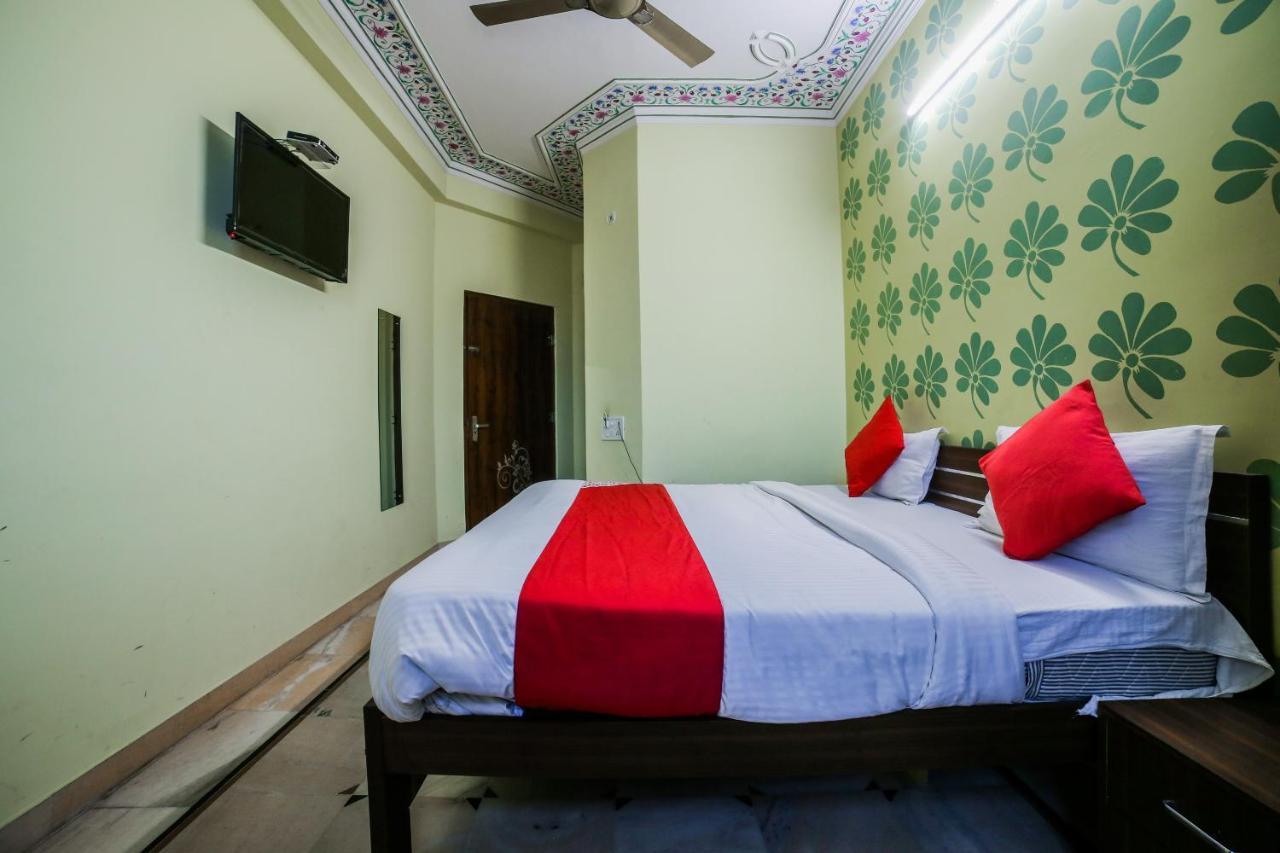 Collection O 36316 Hotel White Palace Jaipur Exteriör bild