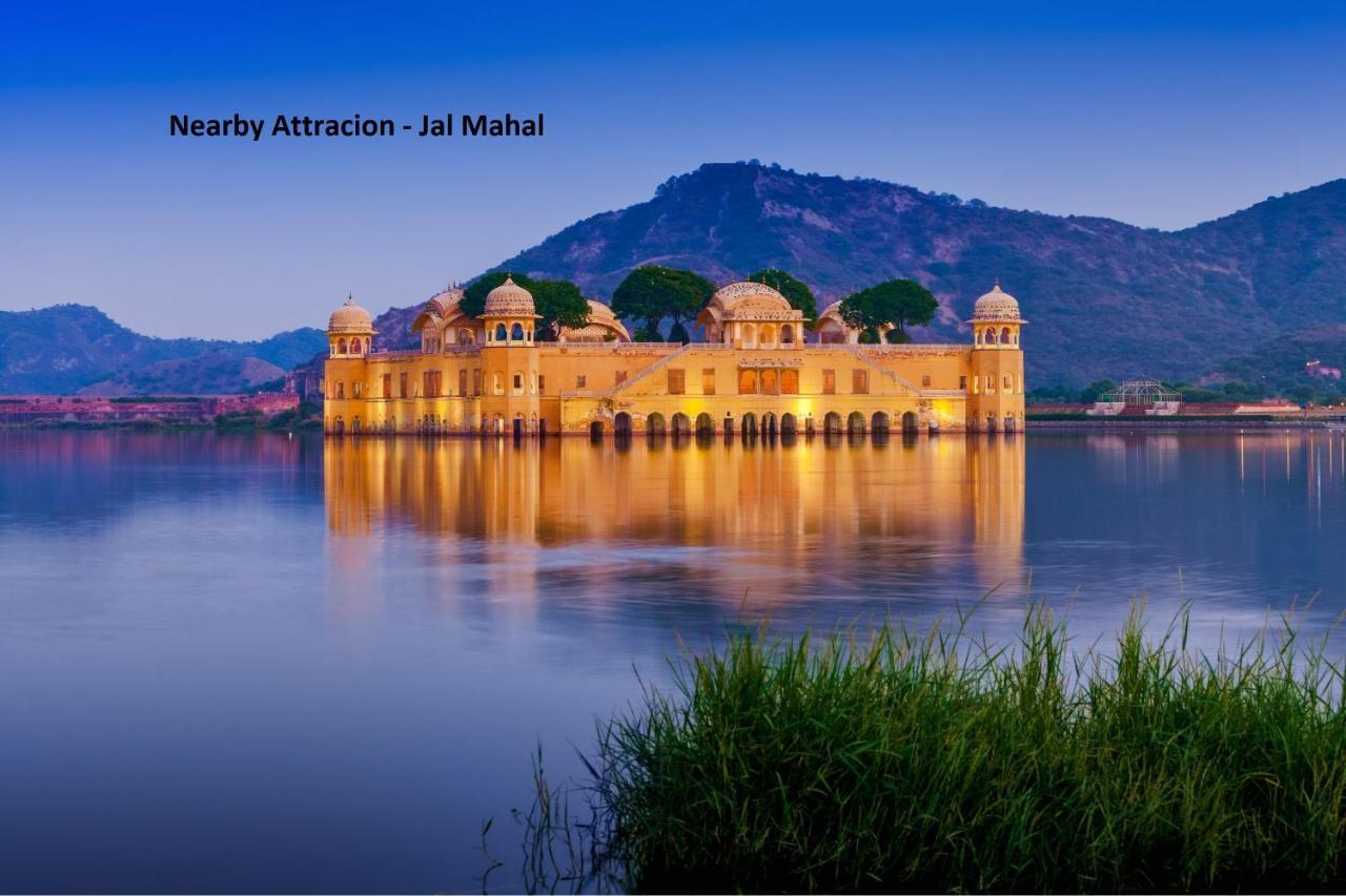 Collection O 36316 Hotel White Palace Jaipur Exteriör bild