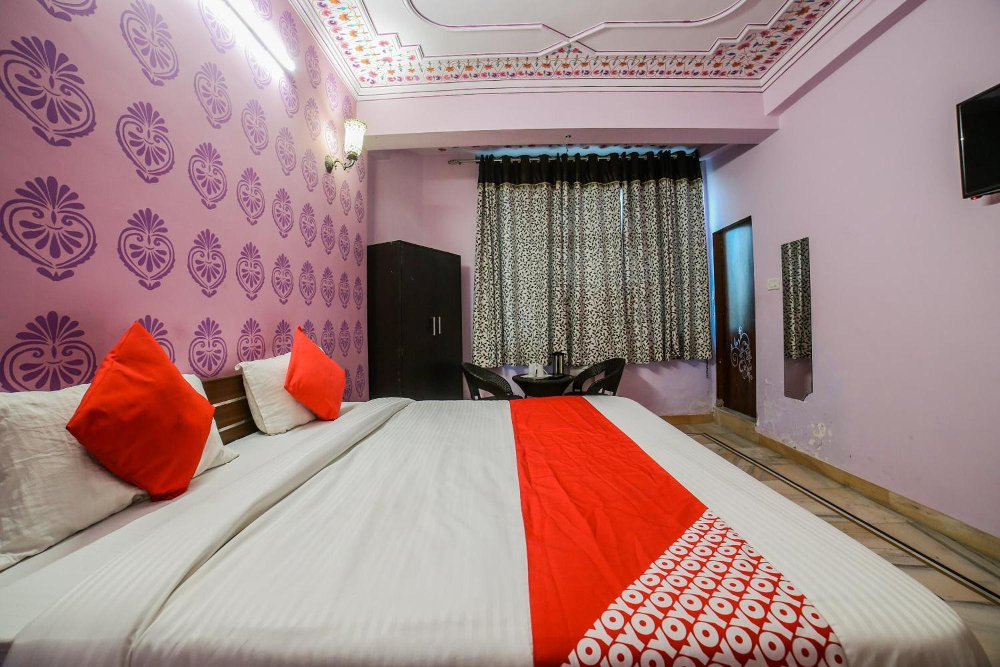 Collection O 36316 Hotel White Palace Jaipur Exteriör bild